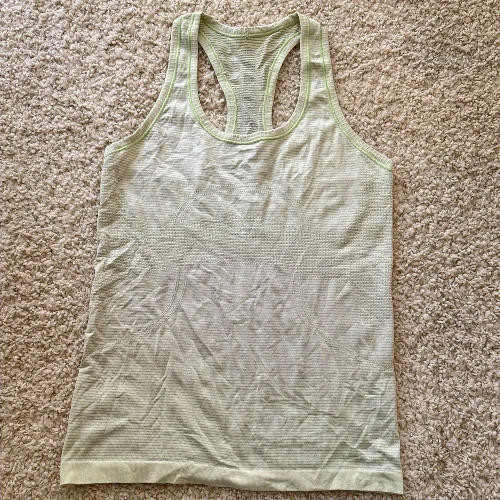Lululemon Tank Top - Picture 1 of 5
